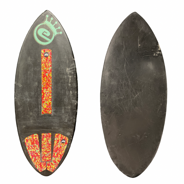 Used Medium Hybrid Shape 3/4" Tapered to 5/8” Double Carbon Fiber Epoxy Skimboard