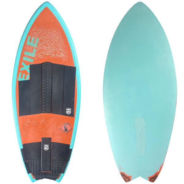Used Medium Blairacuda™ Shape 5/8" G.O.A.T Construction Double Carbon Fiber Epoxy Skimboard